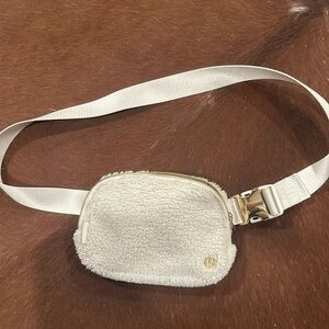 Lululemon Sherpa crossbody